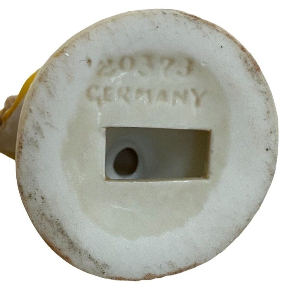 Vintage Renaissance Gentleman Figure #20373 Germany 2.75" Porcelain - Picture 5 of 5